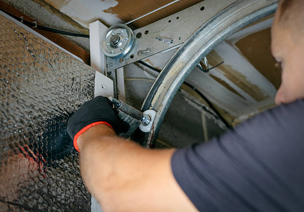 Affordable Garage Door Roller Replacement solutions in Biscayne Park, FL